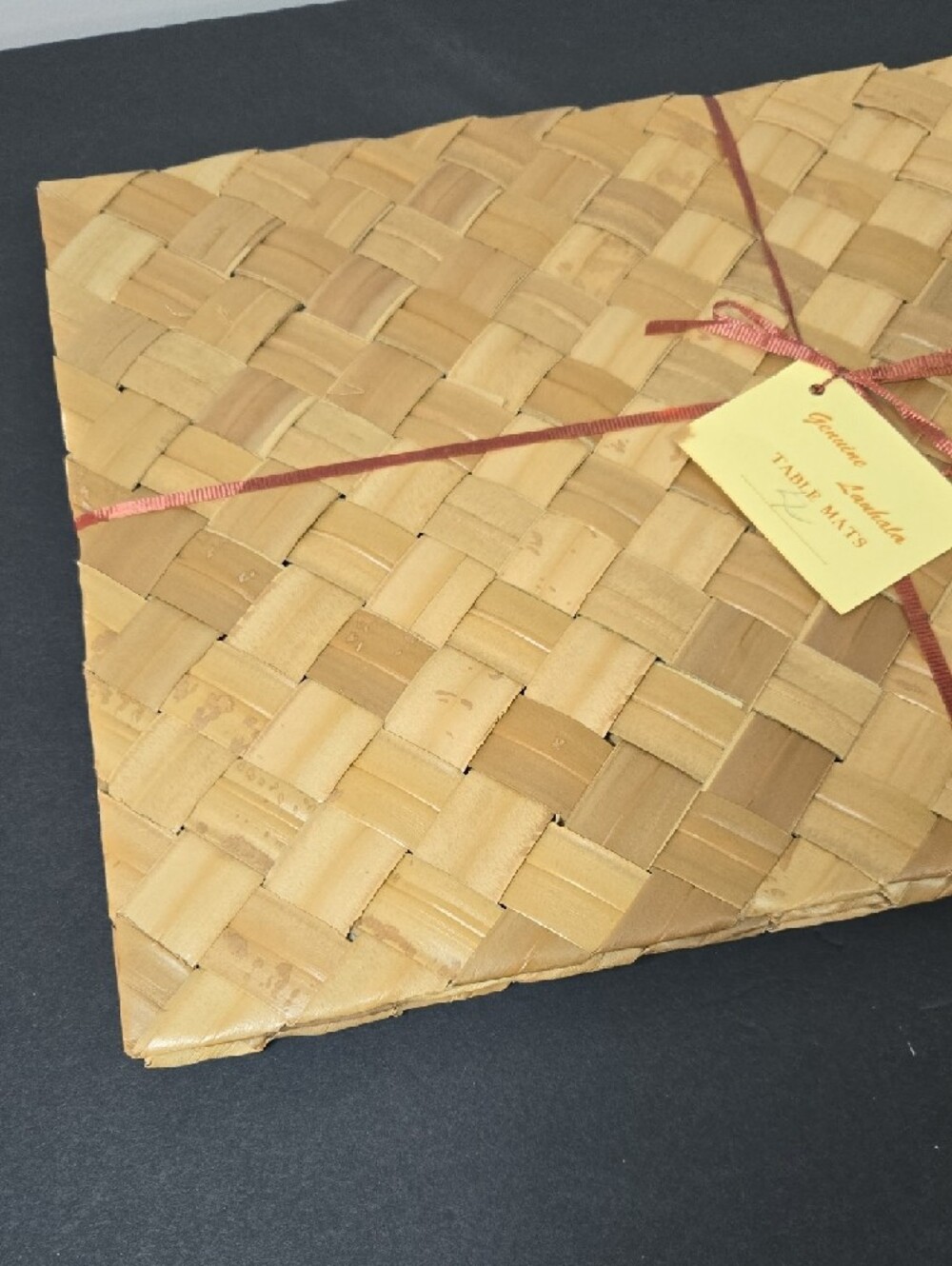 Vintage Lauhala Woven Natural Palm Frond Leaf Placemat Set of 4 - Picture 2 of 9